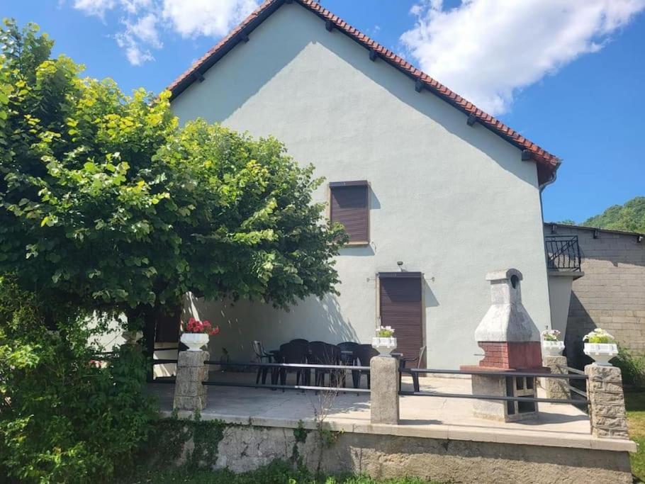 Gite A La Bonne Fermiere Nevy-Sur-Seille Dış mekan fotoğraf